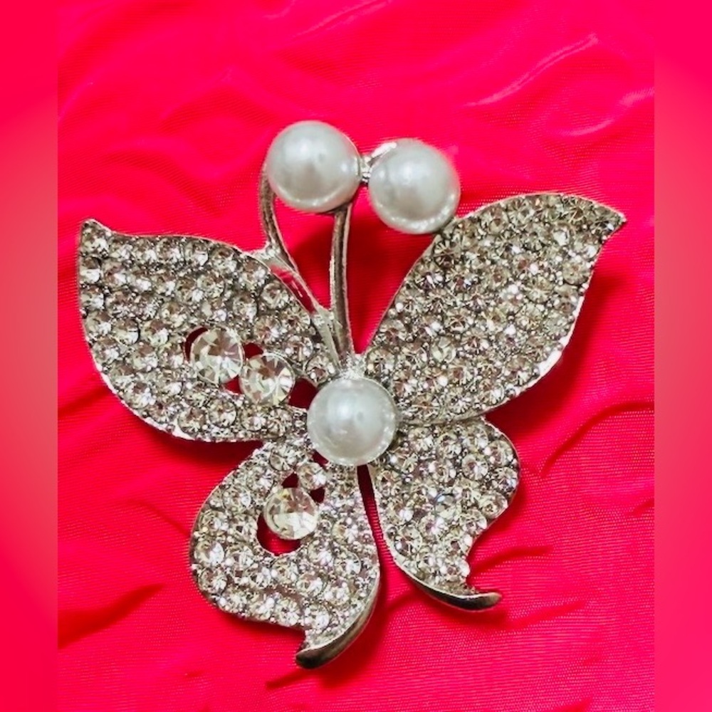 Elegant Silver Butterfly Brooch with Pearls